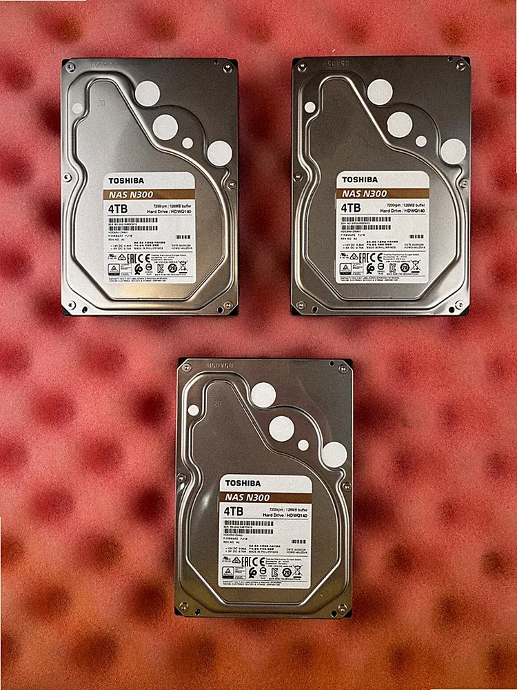 12TB LOT 3x Hard Drive Toshiba NAS N300 HDEXR01ZNA51 4TB 7.2K 128MB 3.5''