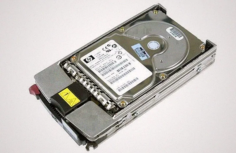 177986-001 - 36.4GB Universal HOT-PLUG Wide ULTRA3 Scsi Hard Drive