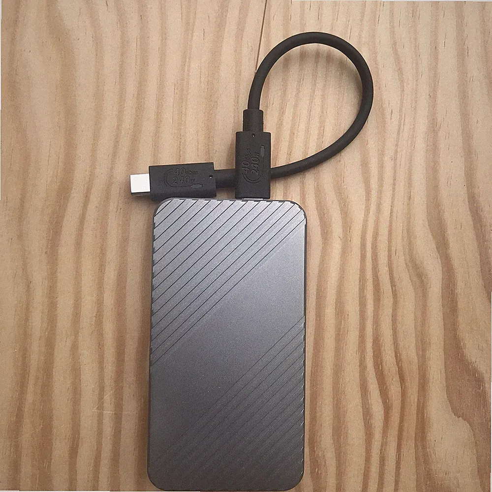 1TB Thunderbolt 3 External SSD – WD SN5000 PCIe 4.0 NVMe – 40Gbps Enclosure