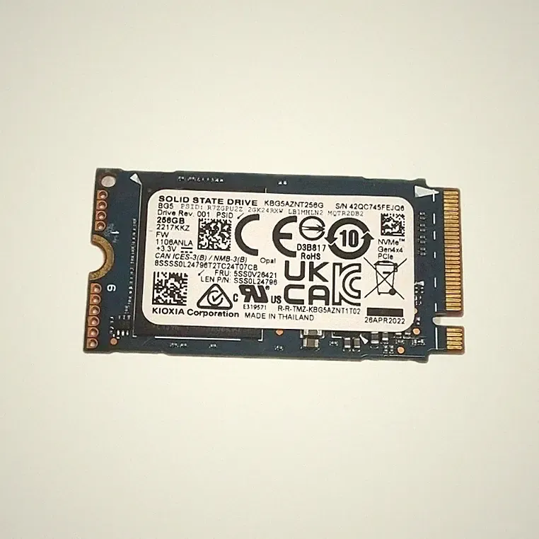 256GB NVMe Solid State Drive Lenovo PN SSS0L24790 Kioxia