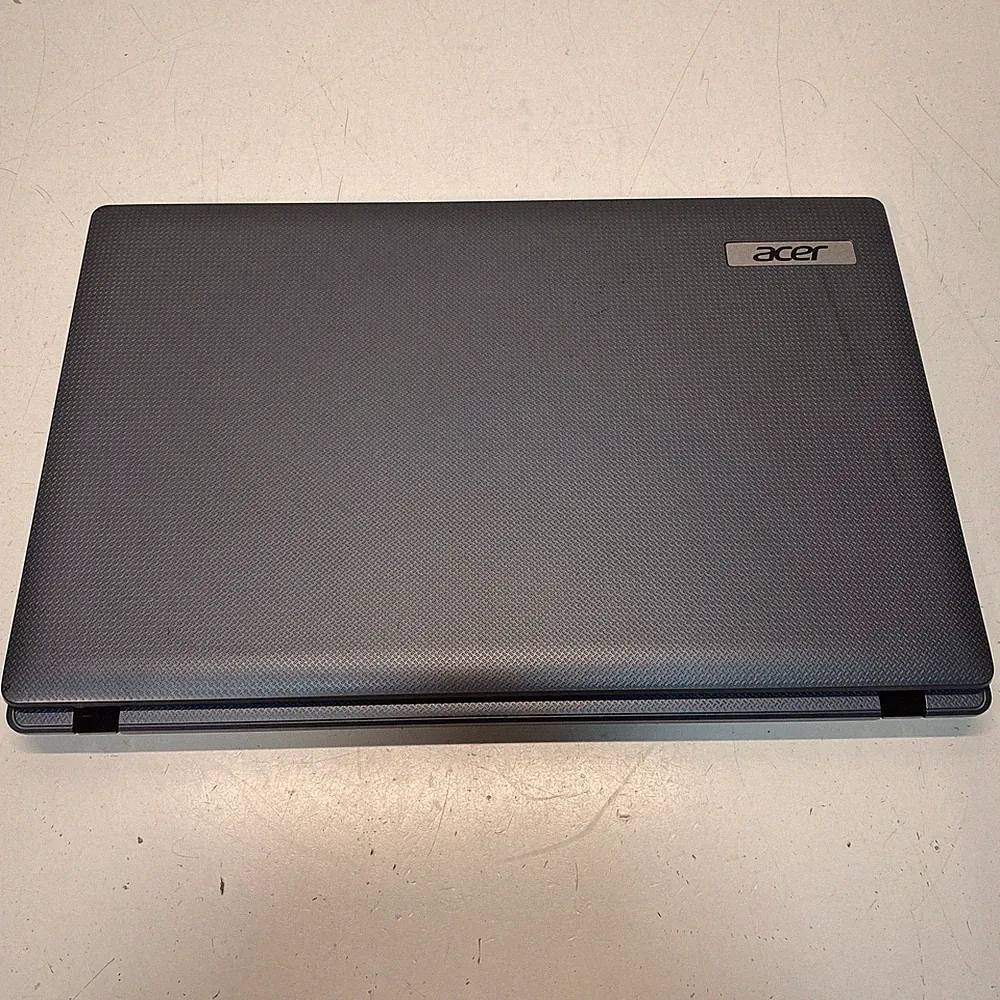 Acer Aspire 5733 15.6" Intel Core i3 Processor (No Hard Drive)