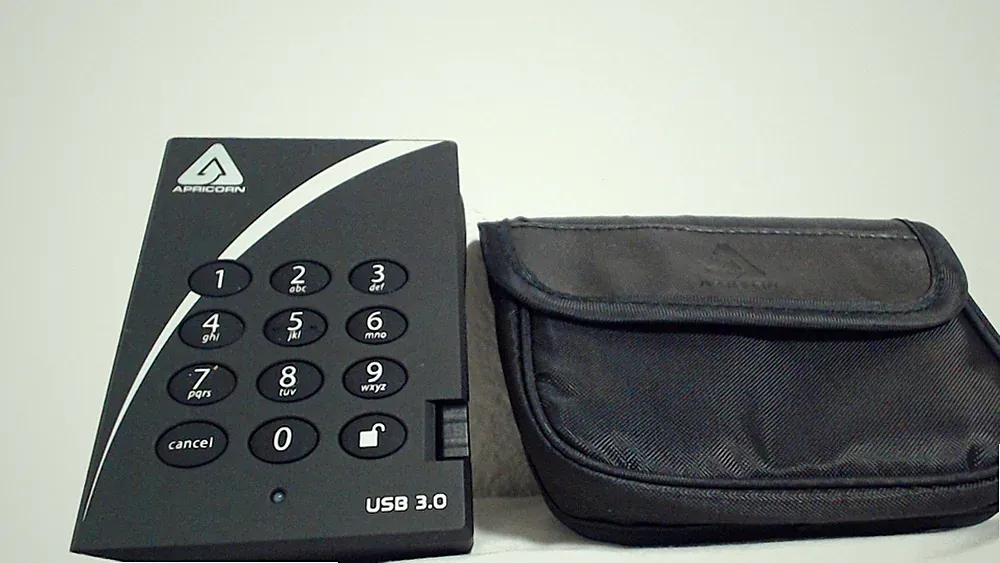 Apricorn Aegis Padlock 3 A25-3PL256-1000 1 TB Hard drive.
