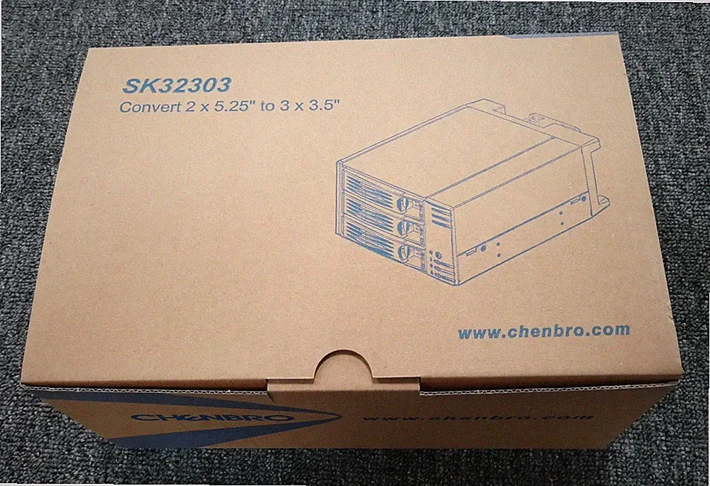 Chenbro SK32303H06*13651 3Bay 3.5 inch HDD Enclosure with 12Gb/s SAS and SATA