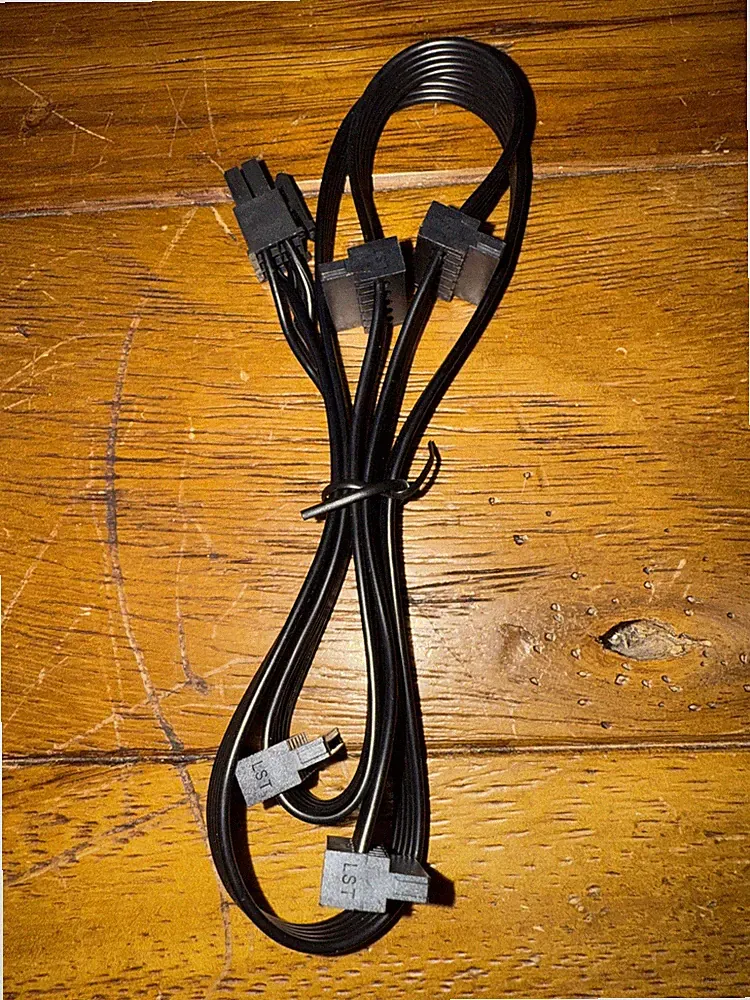 Corsair 6 Pin to 4X SATA Drive Cable: hx1200 RM1000X RM850X RM650x RM550x RM750X