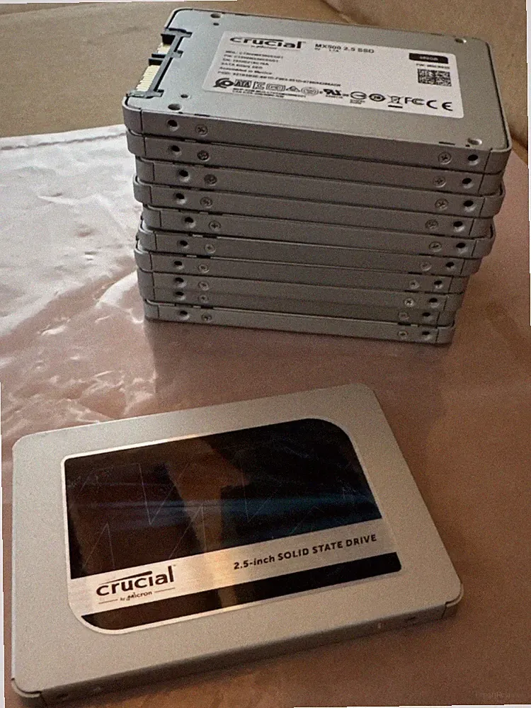 Crucial MX500 500GB 2.5" SATA III Internal SSD Drive, CT500MX500SD1