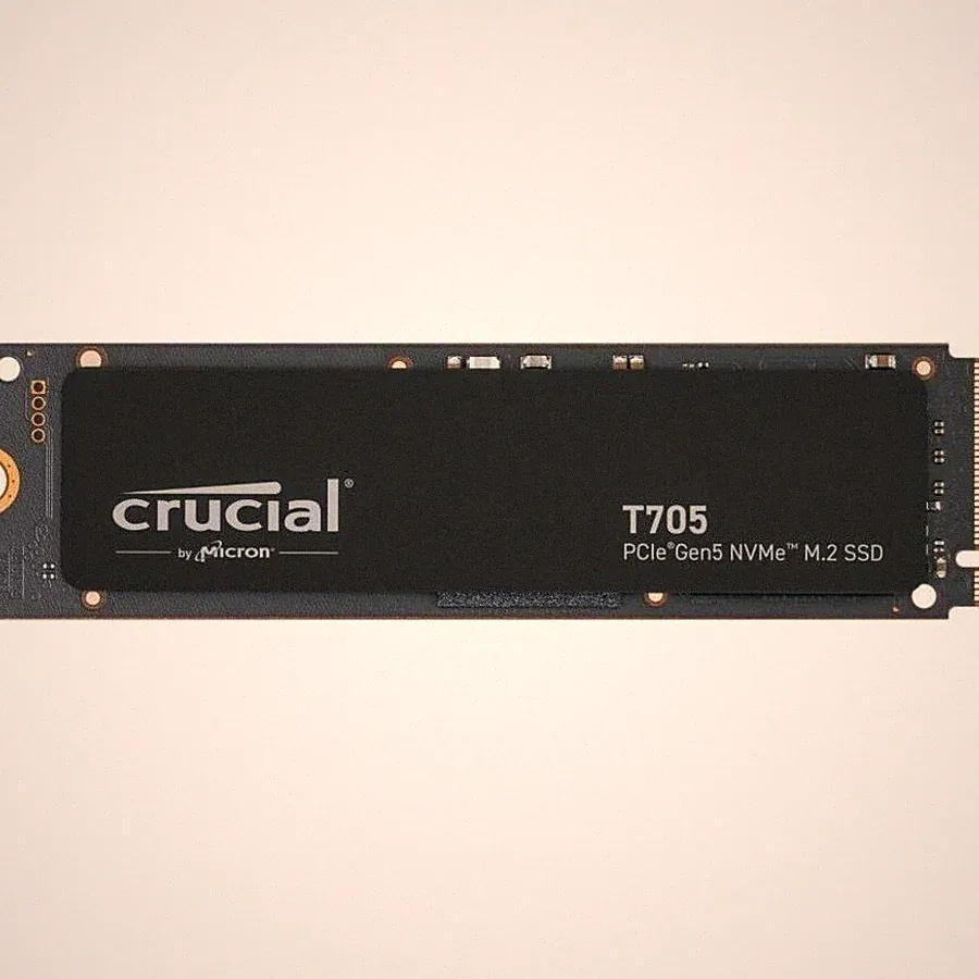 Crucial T705 4 TB Solid State Drive M.2 2280 Internal PCI Express NVMe PCI