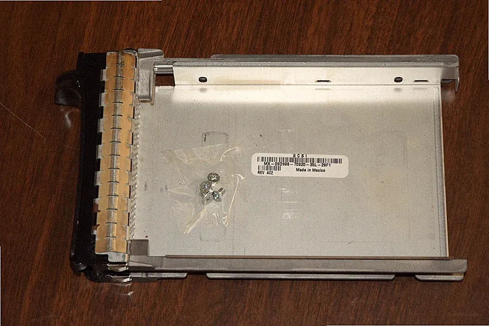 Dell 3.5" SCSI Server Hard Drive Caddy 9D988 W/ Screws 1850 2650 2800 2850