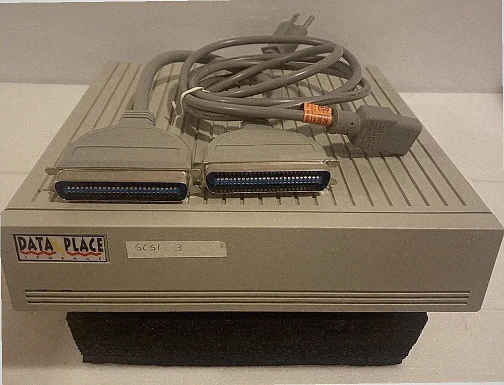 DP Dell External Hard Drive. Vintage 1980s W/ Connect Cables. Excellent. Tested