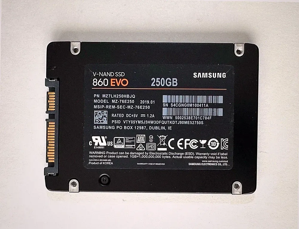 GENUINE SAMSUNG 250GB 2.5" SATA SSD 7MM SOLID STATE DRIVE MZ7LH250HAHQ TESTED