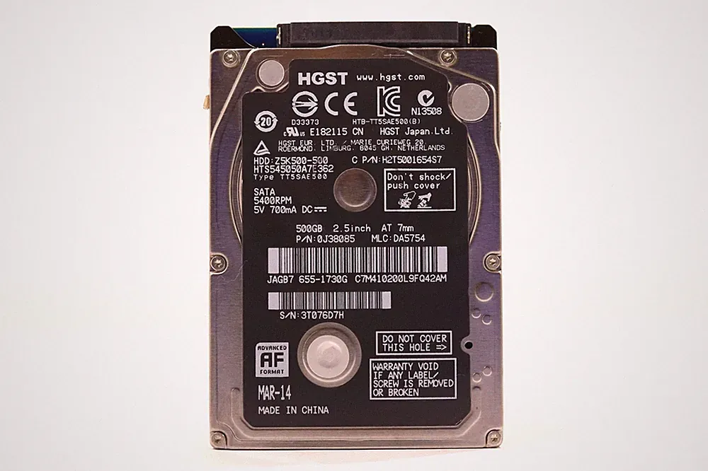 HGST HTS545050A7E362 500GB 2.5" 3Gb/s 7mm 5.4K RPM SATA Hard Drive P/N: 0J38085
