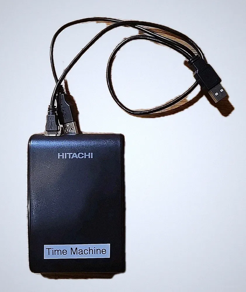 Hitachi 750GB External Hard Drive USB Portable HDD HXSM NA7501ABB Tested Working