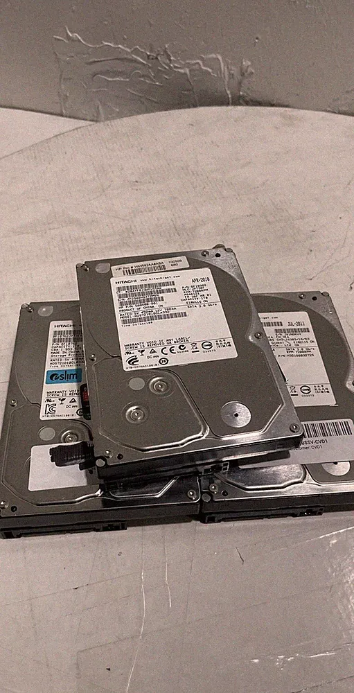 Hitachi HDS721010CLA332 S/N JP2940HQ37ZMVH 3.5" 1TB Internal Hard Drive Lot of 3