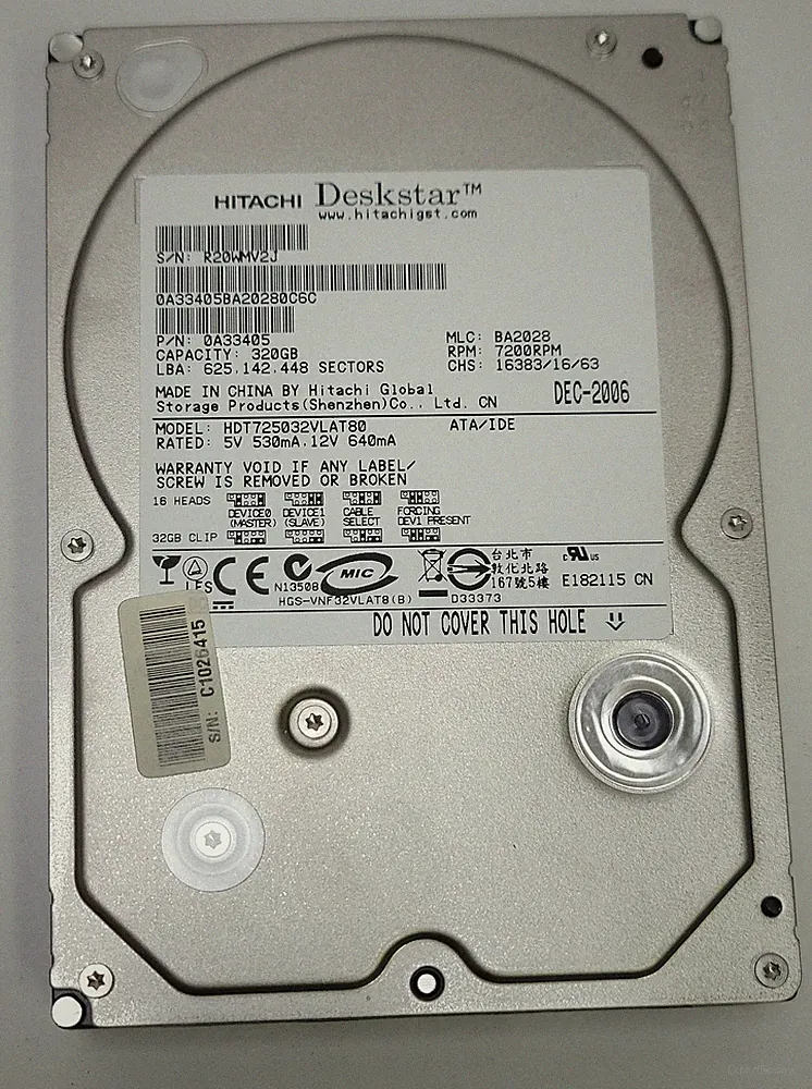 Hitachi HDT725032VLAT80 HDD , 3.5" , 320 GB, IDE/ATA/ATAPI-7, tested w/ pics