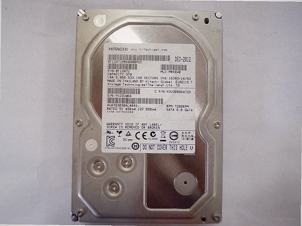 Hitachi HUA723030ALA641 3TB 7200 RPM 6.0GBp/s 3.5"in SATA Hard Drive (V4854)