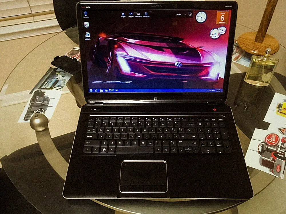HP Pavilion DV7-7000 Laptop