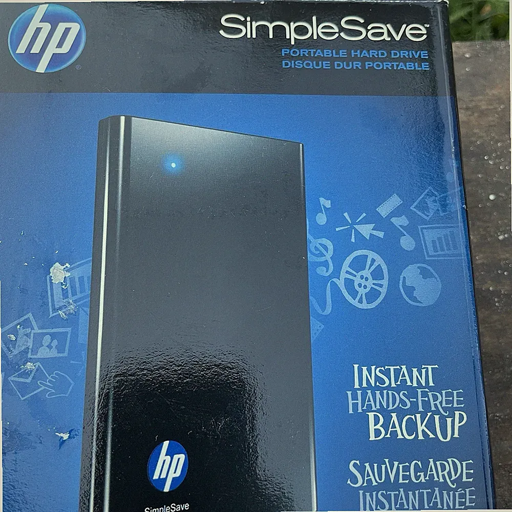 HP SimpleSave 320GB External Hard Drive USB 2.0 Portable Black NIB Sealed