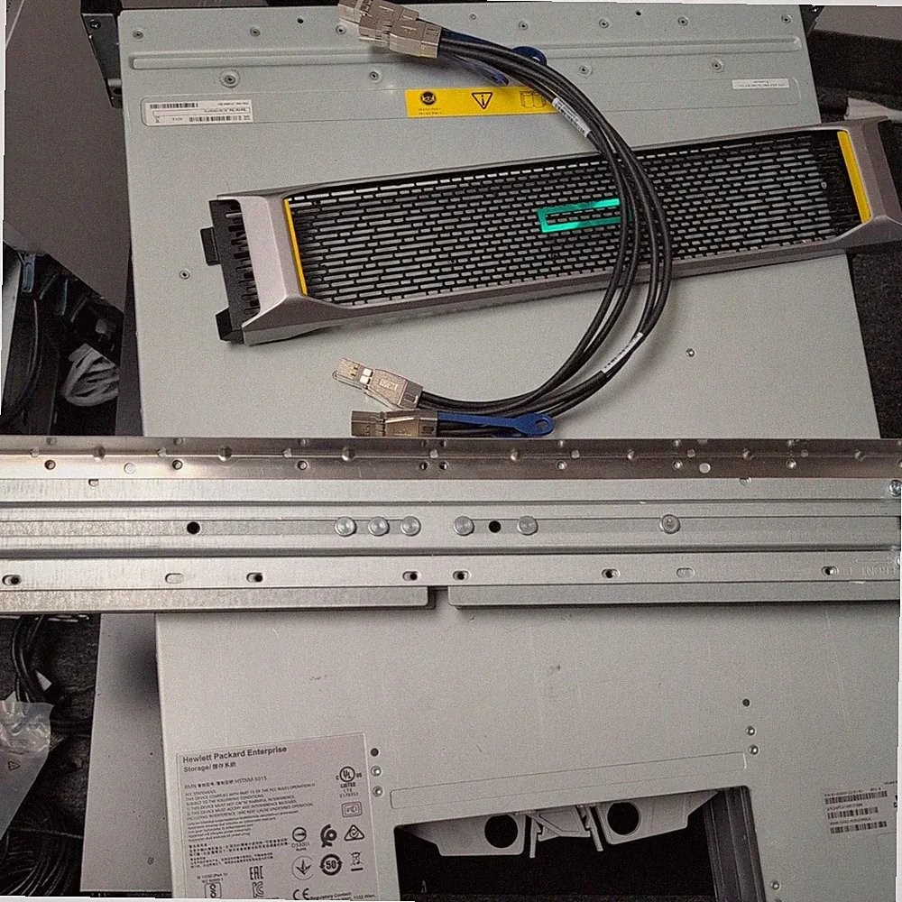 HPE R0Q40A 12Gb/s SAS Drive Enclosure SFF