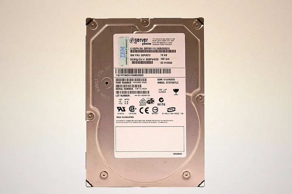 IBM ST373207LC 73.4GB 3.5" 8MB 10K RPM Ultra320 SCSI Hard Drive P/N: 00P3072