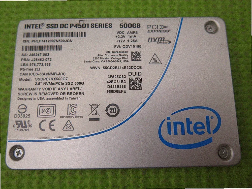 Intel SSDPE7KX500G7 DC P4501 500Gb PCI Express 3.0 x4 2.5" TLC SSD