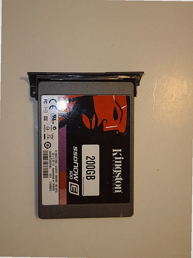 Kingston 200GB SSDNow E100 Enterprise (I-F2)