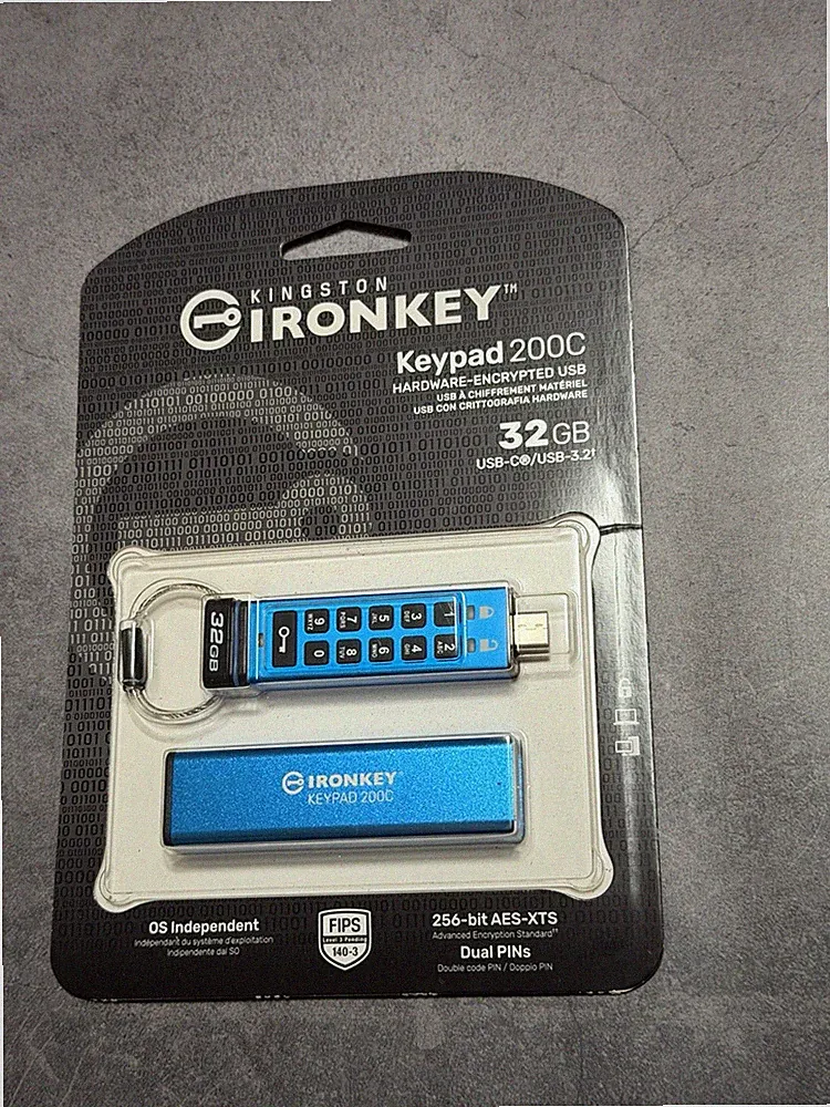 Kingston IronKey Keypad 32GB 200C Type-C encrypted - FIPS 140-3 Level 3 - NEW