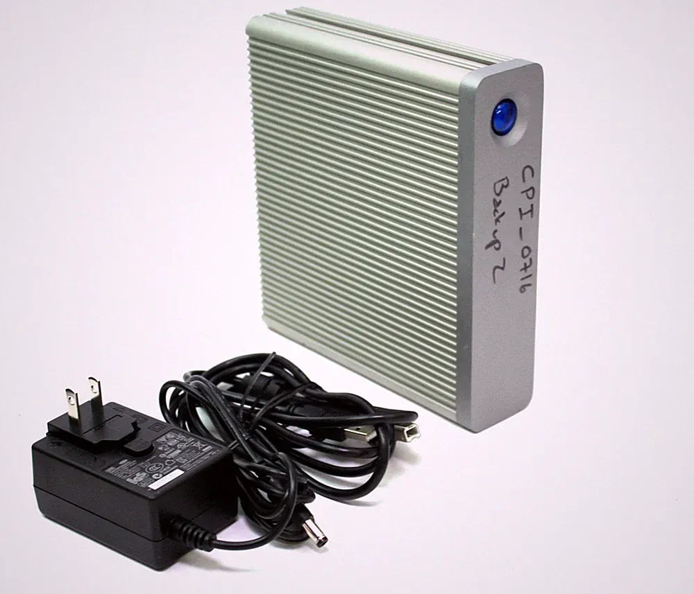Lacie D2 QUADRA V3C 3TB External Hard Drive E Sata USB 3.0 Firewire 800 7200RPM