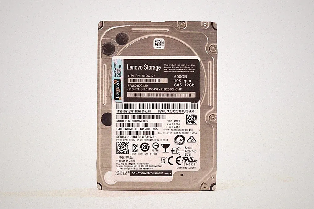 Lenovo ST600MM0009 600GB 2.5" 12Gb/s 10K RPM SAS Hard Drive FRU P/N: 01DC429