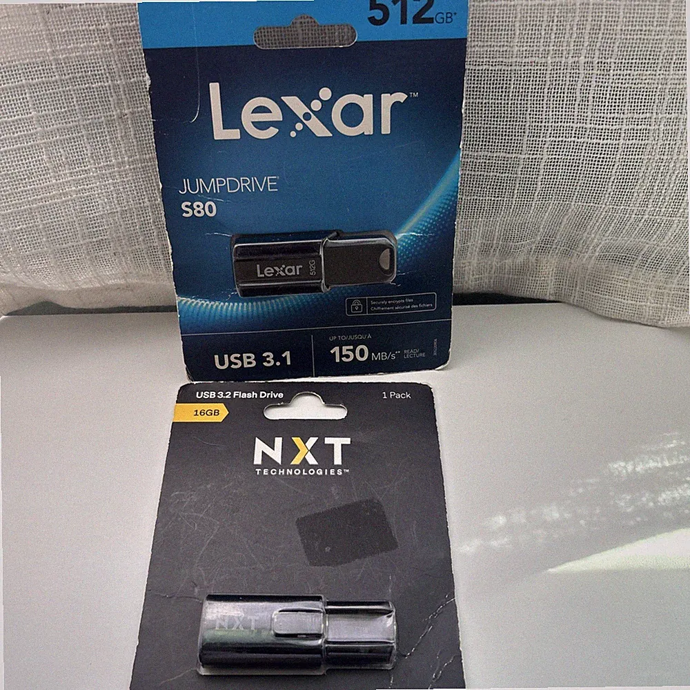 Lexar Jumpdrive S80 512GB USB 3.1 Flash Drive up to 150MBs And NXT 16 GB 3.2 fd