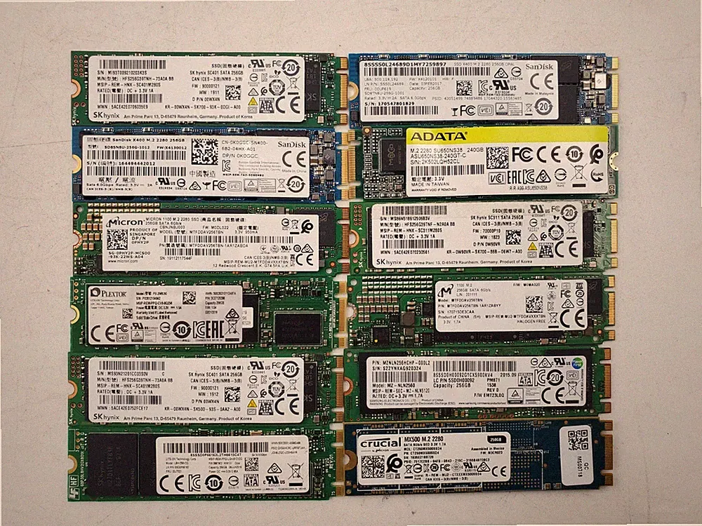 LOT OF 16 MIX BRAND 128GB SSD SATA M.2 INTERNAL SOILD STATE DRIVE (M238)