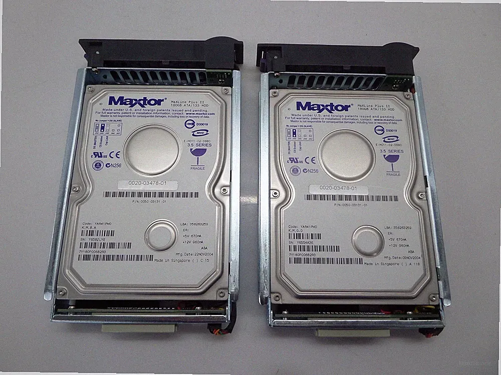 Lot Of 2 Maxtor MaXLine Plus II YAR41PW0 180GB 3.5" ATA/133 Hard Drive