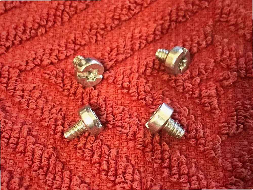 Lot of 4 HP 6-32 Desktop Hard Drive Mounting Screws Quick Ship