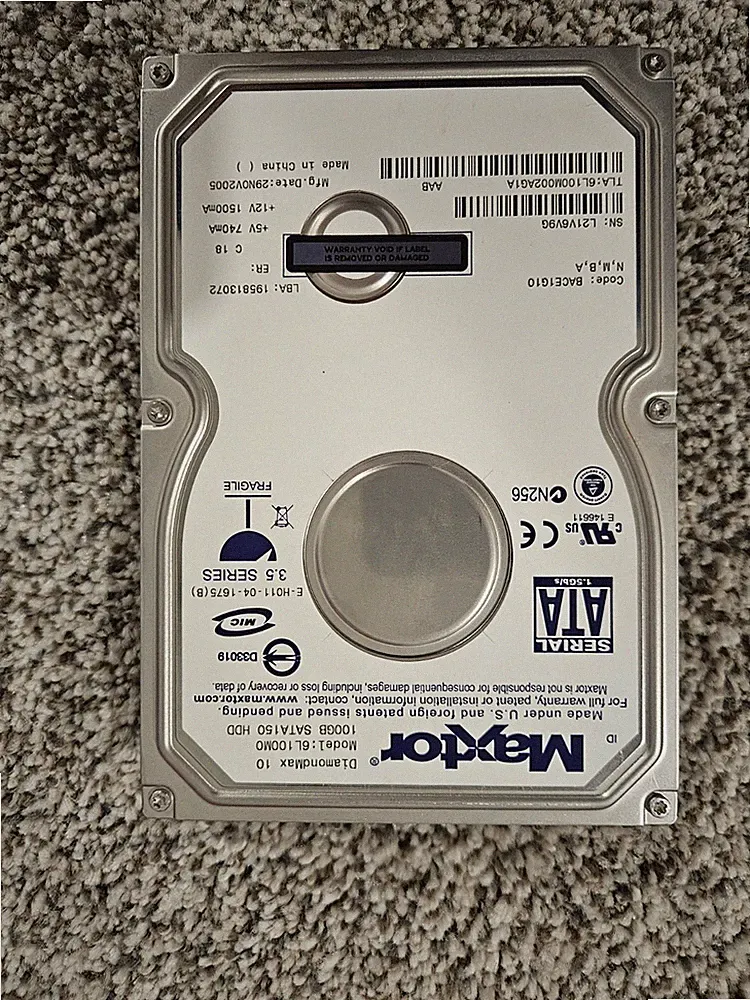Maxtor DiamondMax 10 Model 6B100P0, 100GB SATA, 3.5 Internal Hard drive