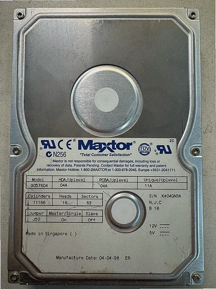 MAXTOR DiamondMax 90576D4 5.7GB 5.4K RPM 256KB Cache Ultra ATA/33 (ATA-4) 3.5"