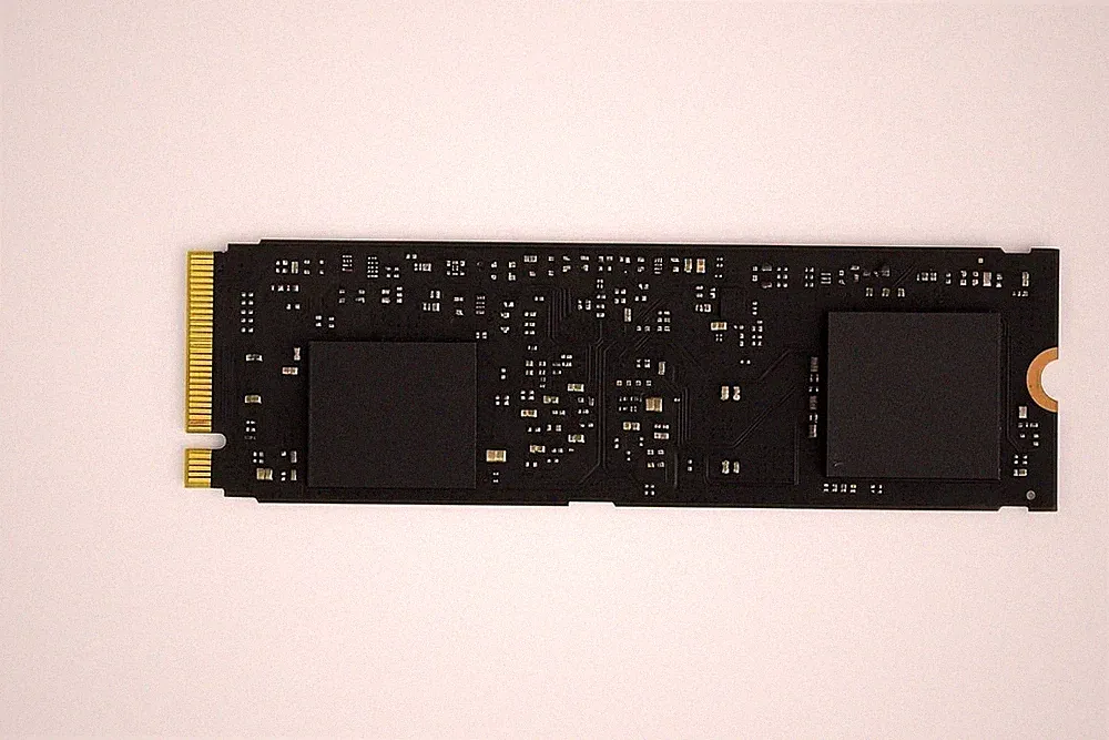 MICRON 2210 1TB M.2 Gen 3 x 4 NVMe SSD OPAL MODEL: MTFDHBA1T0QFD