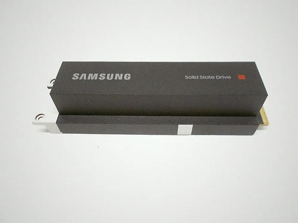 NEW Samsung 1.92TB NVMe SSD E1.S Hard Drive PCIe 4.0 MZ-OL21T9A MZOL21T9HCJR 2TB
