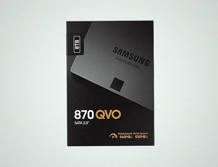 New Samsung 870 QVO 8TB SSD MZ-77Q8T0 8 TB 870QVO 2.5" Retail Packing Sealed