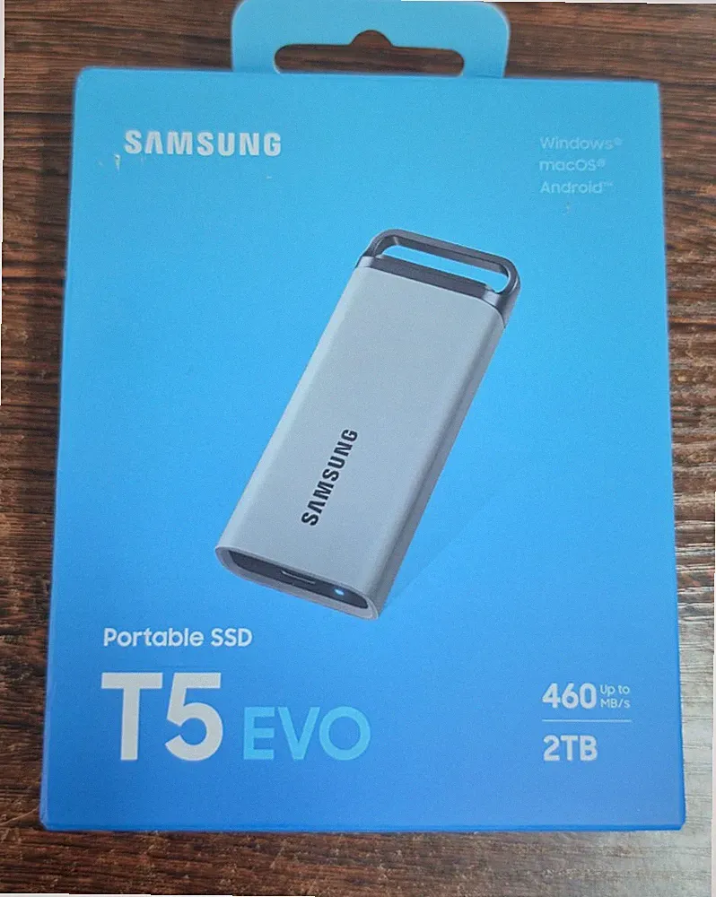 New Samsung T5 EVO 2TB USB-C Portable External SSD Drive - Black - Sealed in Box