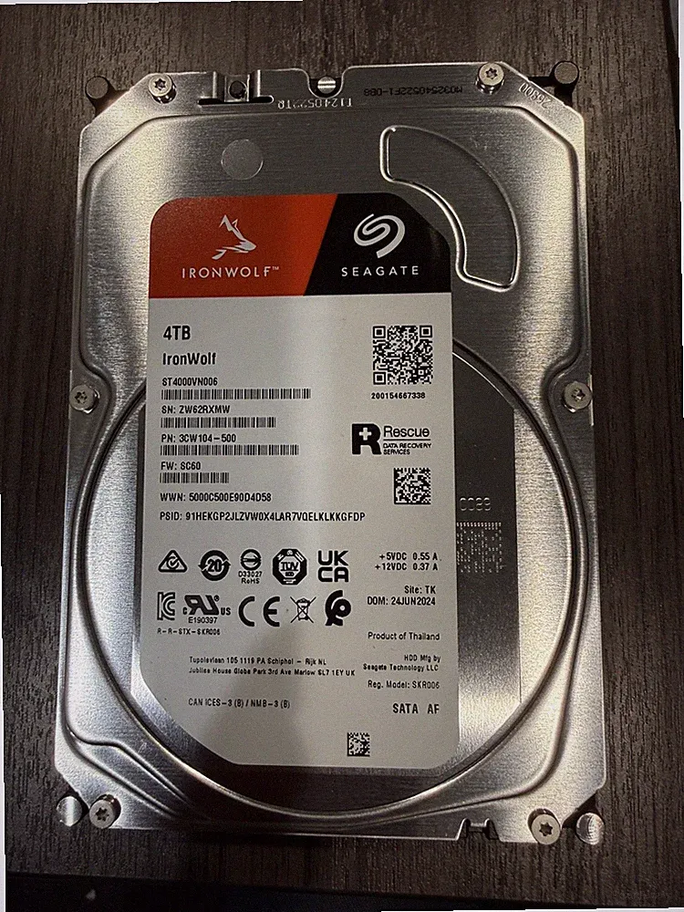 One Brand New Seagate IronWolf NAS 3.5 4TB ST4000VN006 7200RPM SATA