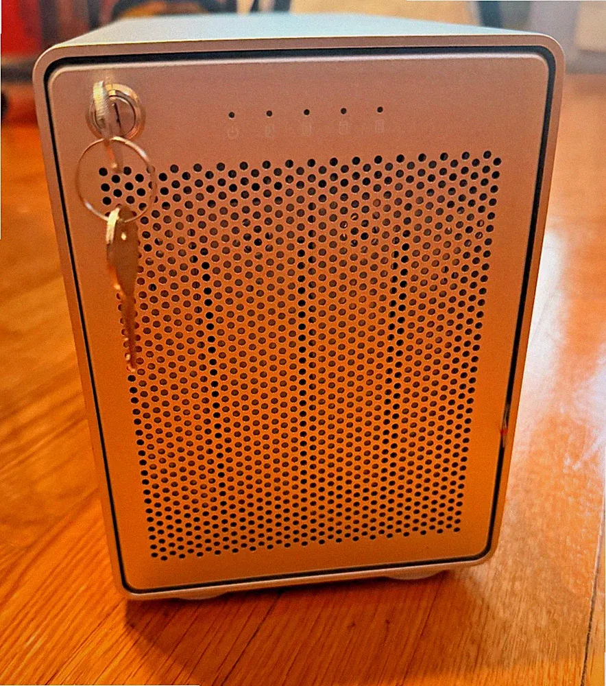 OWC Mercury Elite Pro Quad USB-C 4-Bay Enclosure (USB 3.1 Gen 2) – No Drives NAS
