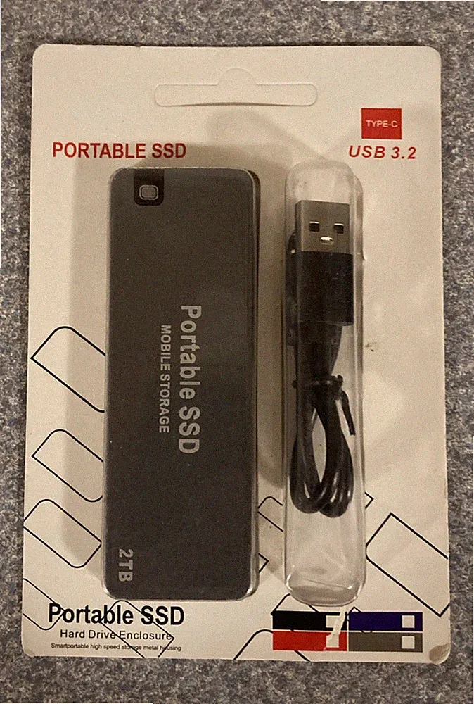 Portable Aluminum External SSD 2TB – USB-C & USB-A 3.2 Gen 2, Up to 500MB/