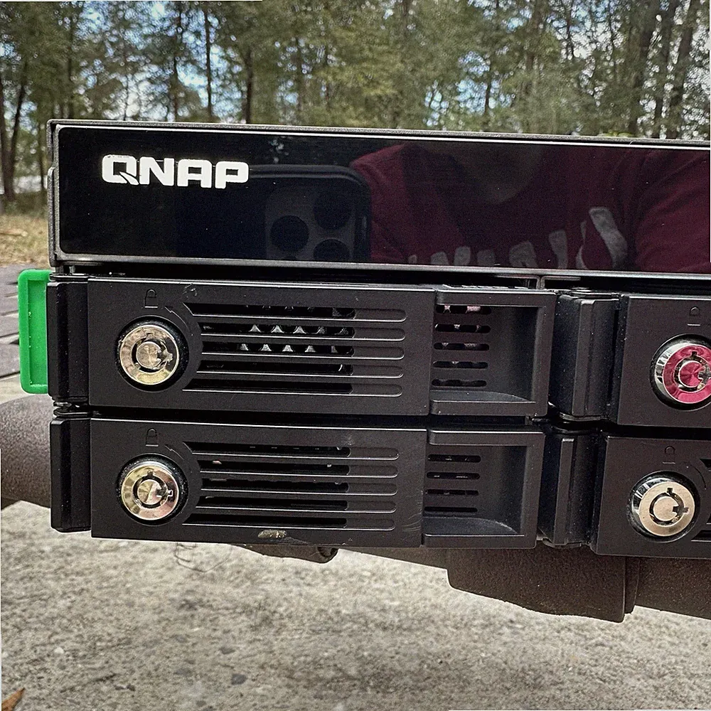 QNAP TS-809U 2U 8 Bay Turbo NAS Server Attached Storage Array WITH 8 2TB HDDs!