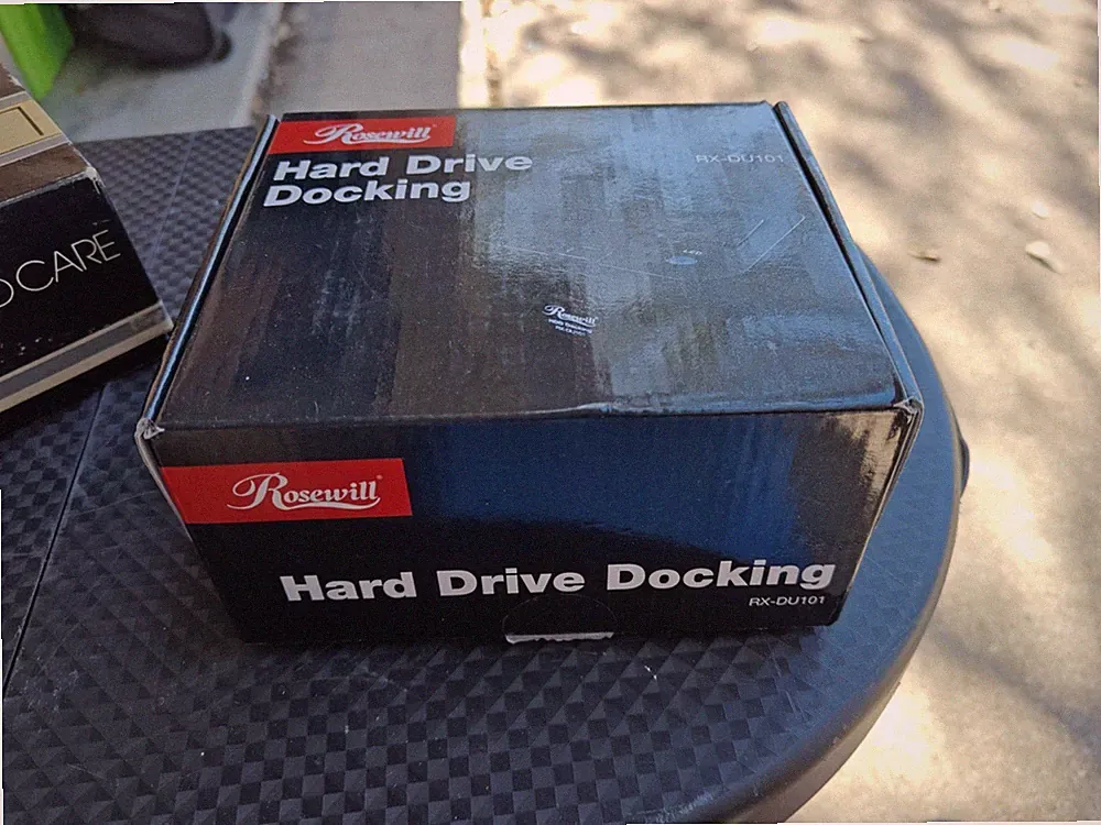 Rosewill RX-DUS100 2.5" & 3.5" SATA to USB2.0 & eSATA Hard Drive Docking Station