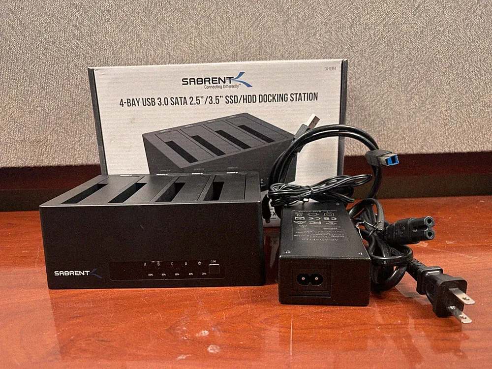 SABRENT 4-Bay USB 3.0 Docking Station for 2.5” & 3.5” SATA HDD & SSD DS-U3B4