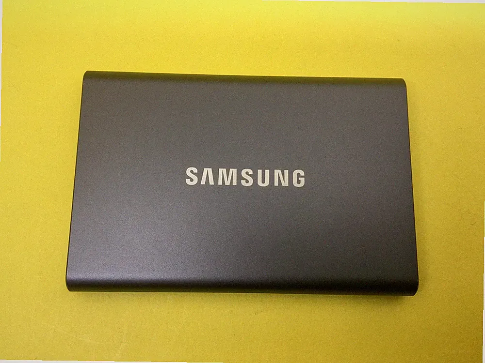 SAMSUNG T7 Portable SSD 2TB Up to 1050 MB/s USB 3.2 External SSD MU-PC2T0T New