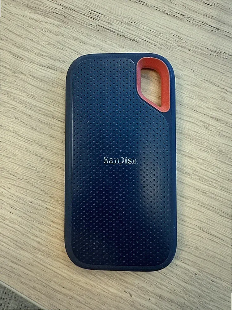 SanDisk Extreme 2tb Portable External SSD 2TB USB-C Gray Orange