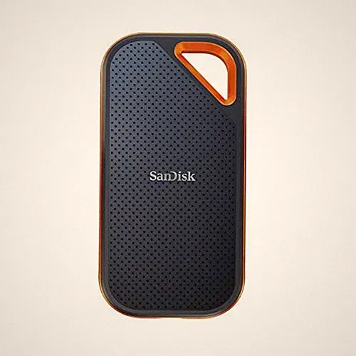 SanDisk Extreme PRO SDSSDE81-1T00-G25 1 TB Portable Solid State Drive - External