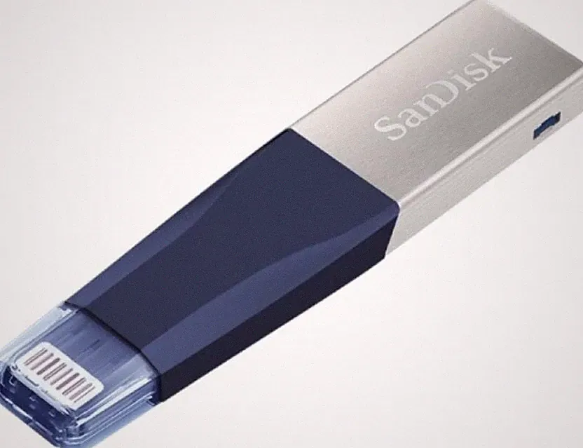 SanDisk iXpand Mini Flash Drive Stick 128GB USB 3.0 for iPhone/iPad