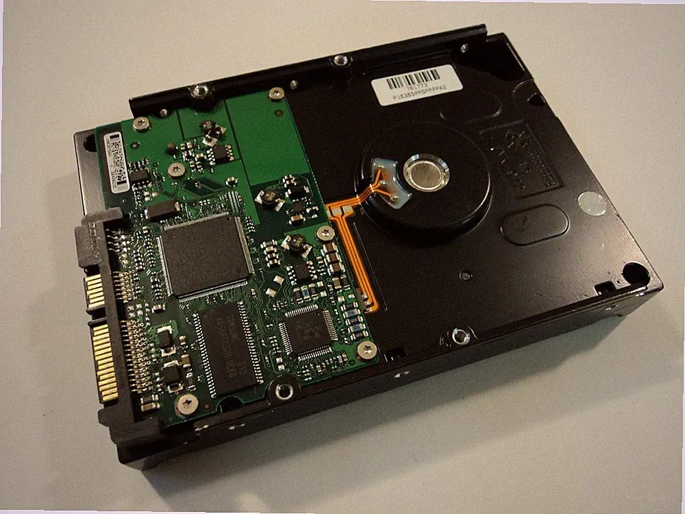 Seagate 80 GB Internal Hard Drive SATA 3.5-in 7200 RPM 7200.9 9BD131-303