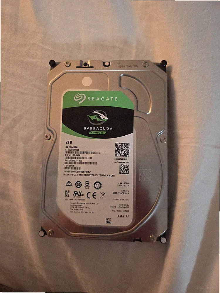 Seagate Barracuda 2TB 3.5" SATA III Internal Hard Drive (ST2000DM001)