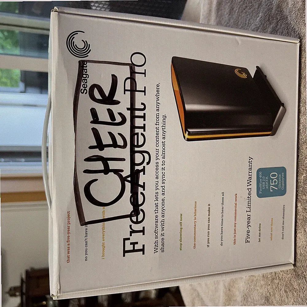 Seagate FreeAgent 750GB USB 2.0 / eSATA 3.5" External Hard Drive